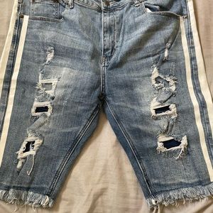 I can’t fit these shorts. I bought them from Fashion Nova for $25 .